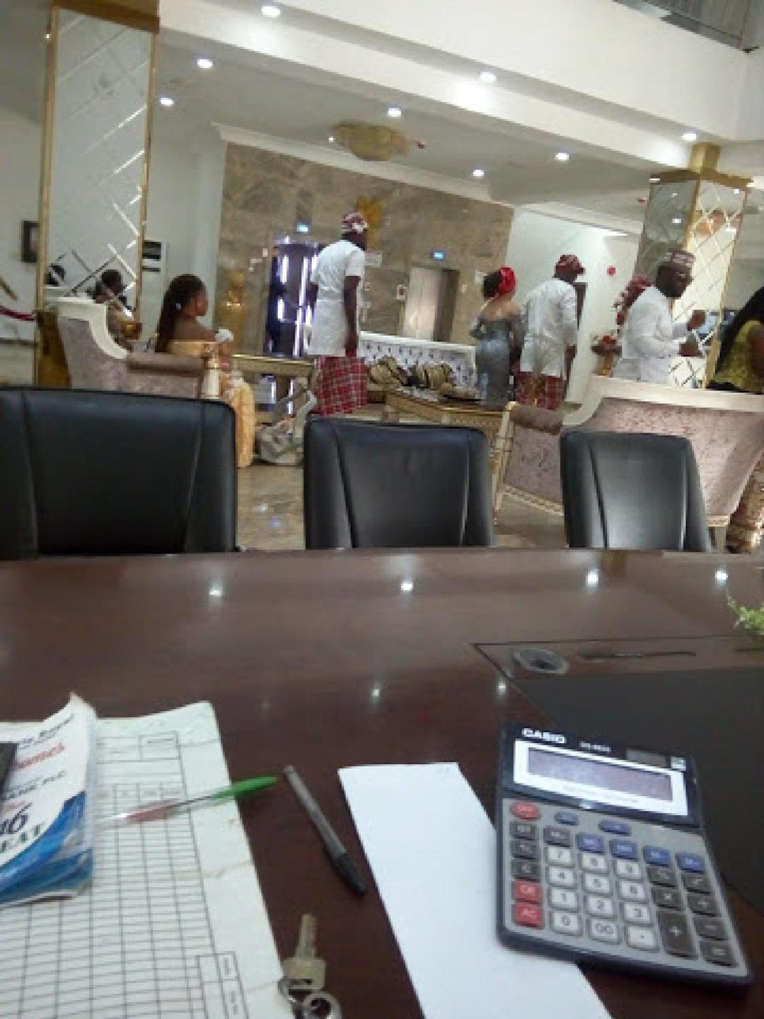 Room In Bb - Immaculate Royal International Hotel Owerri Esterno foto