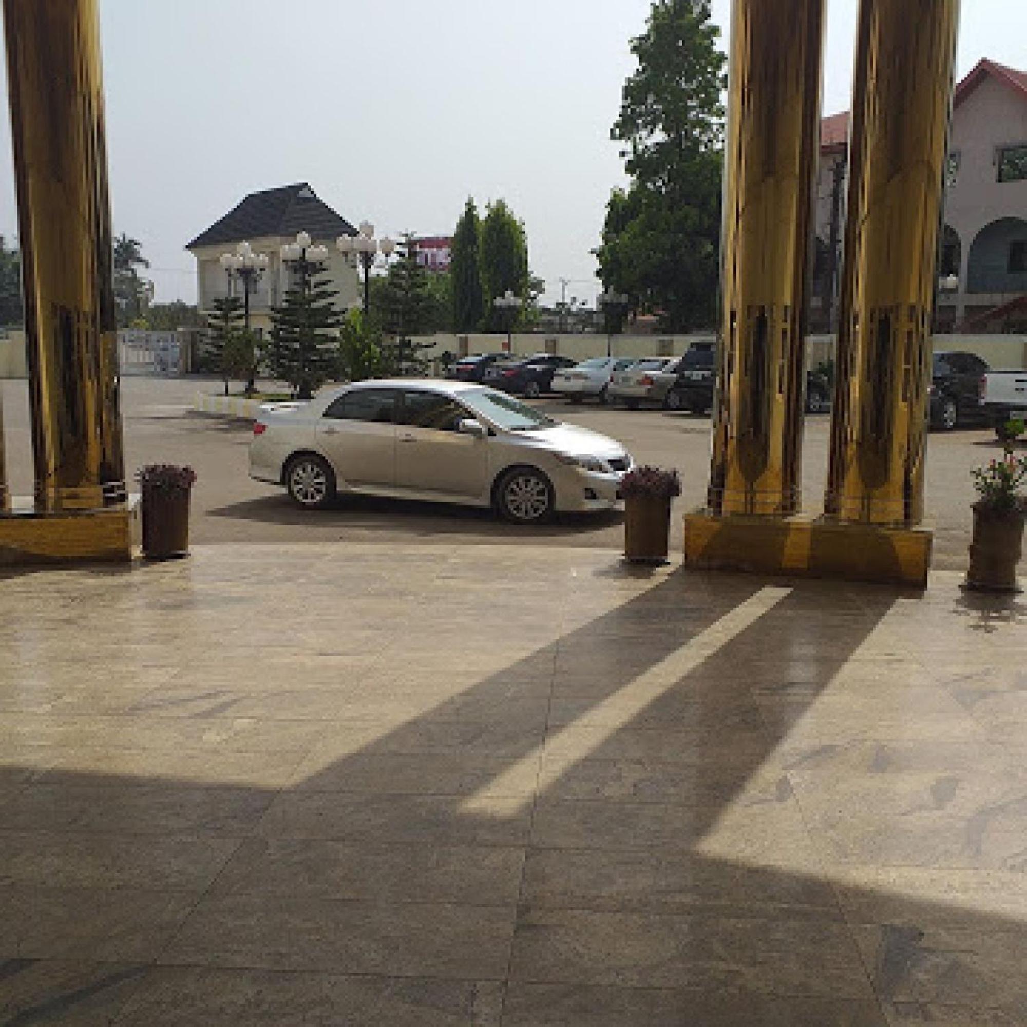 Room In Bb - Immaculate Royal International Hotel Owerri Esterno foto
