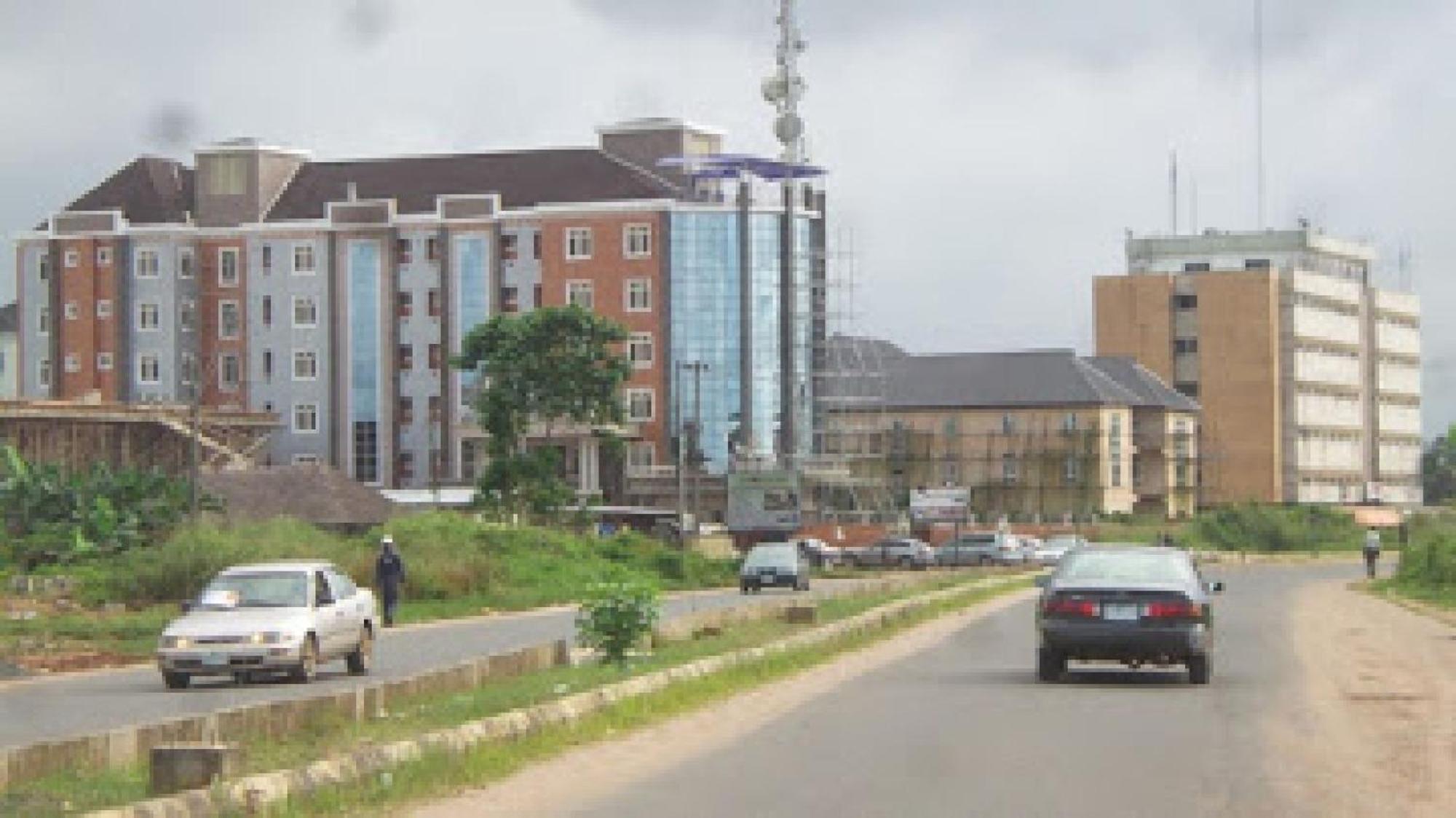 Room In Bb - Immaculate Royal International Hotel Owerri Esterno foto