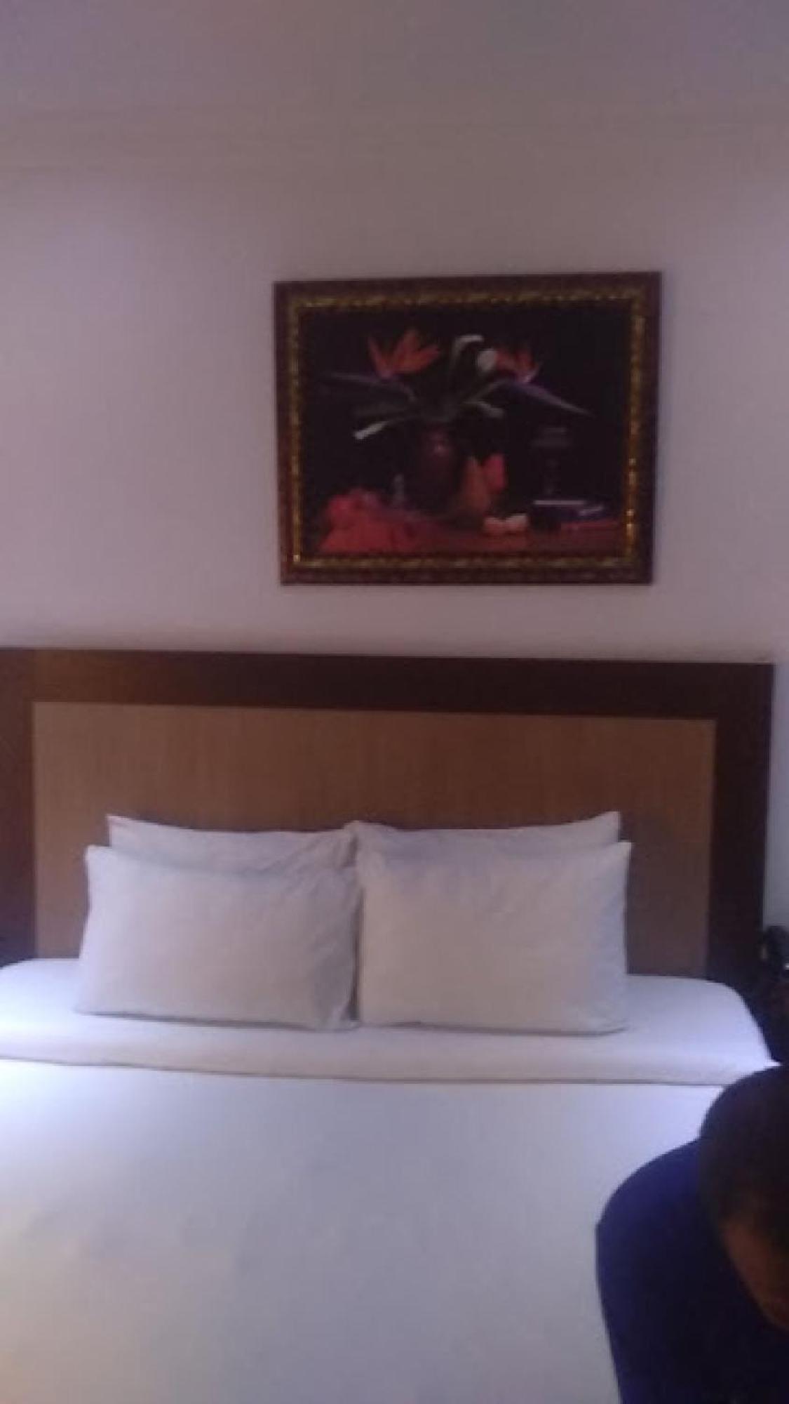 Room In Bb - Immaculate Royal International Hotel Owerri Esterno foto