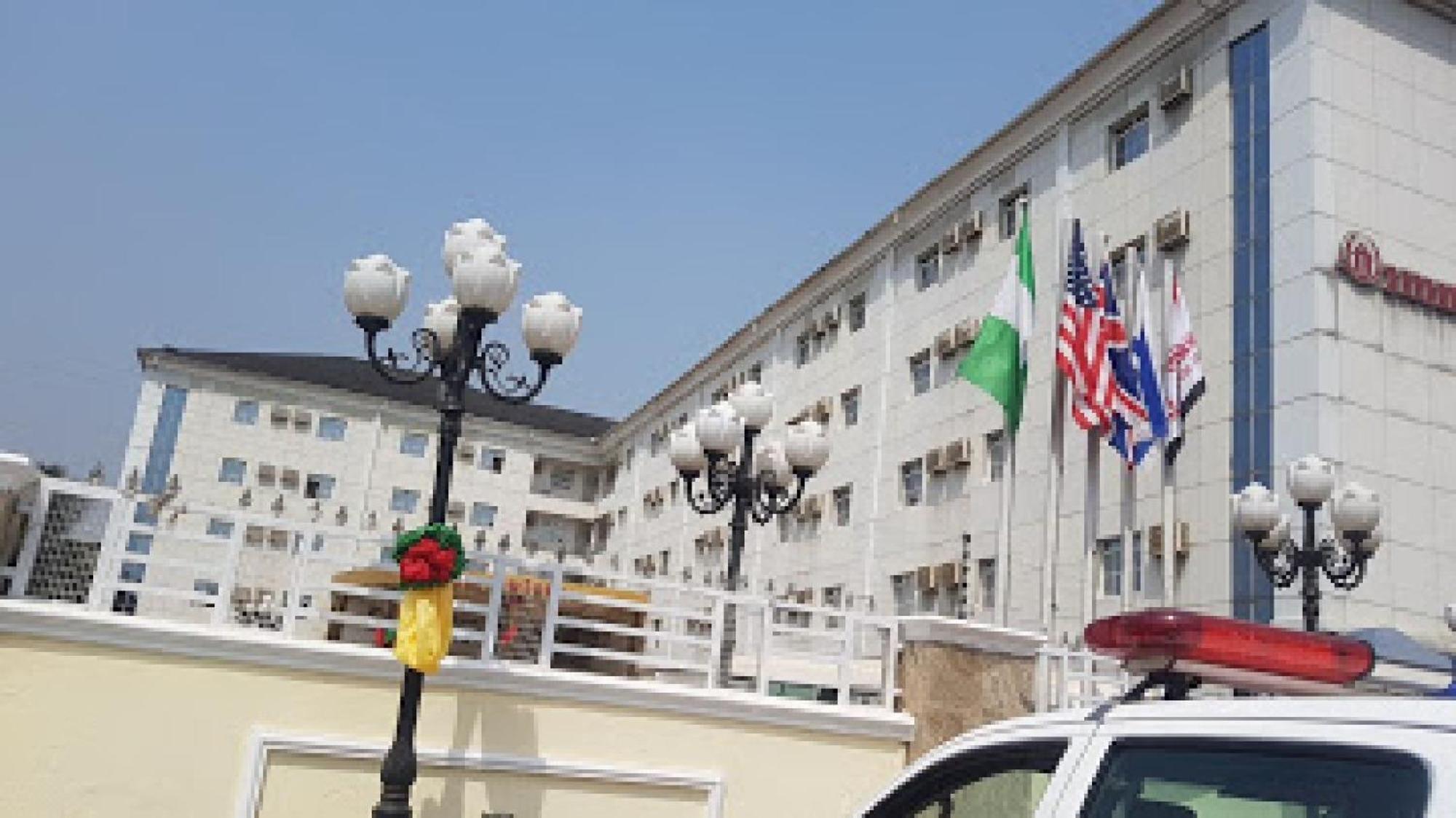 Room In Bb - Immaculate Royal International Hotel Owerri Esterno foto